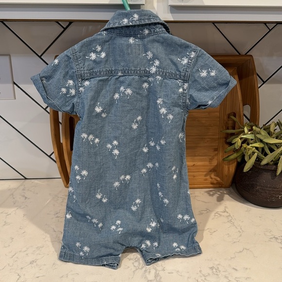 Oshkosh B’gosh Palm Print Button Front Romper summer vacation lightweight - Picture 6 of 6